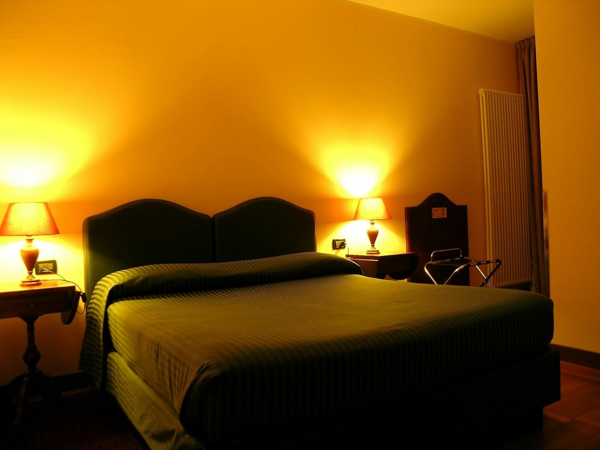 Relax Style House Central Rooms Pescara Kültér fotó